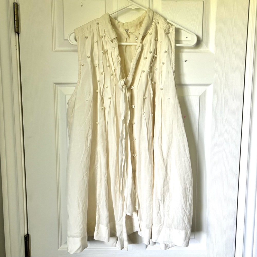 Feather Bone by Anthropologie sleeveless blouse